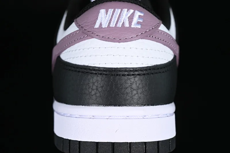 All categories Nk SB Dunk series Nk SB Dunk Low low-top sneakers Z version Nk Dunk Low SP black and white purple hook SB low-top sports and leisure sneakers DO7413-991